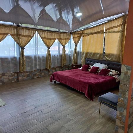 Hostal La Casa De Rodrigo Baeza Extérieur photo
